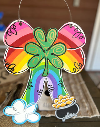 Hand-Painted St. Patrick’s Day Door Hanger – Rainbow, Shamrock & Pot of Gold ??✨