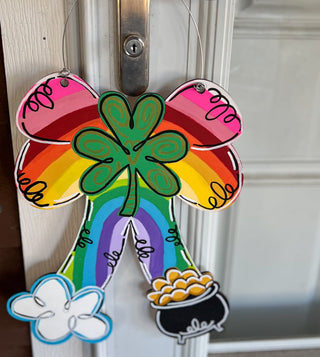 Hand-Painted St. Patrick’s Day Door Hanger – Rainbow, Shamrock & Pot of Gold ??✨